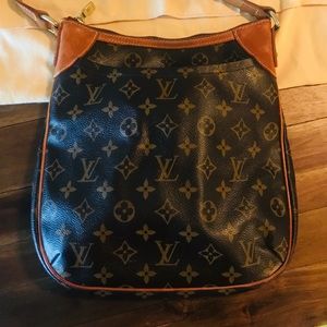 Louis Vuitton crossbody handbag